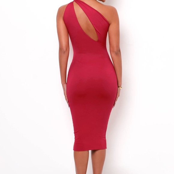 Red MIDI Dress (Ariana) - Picture 2 of 3